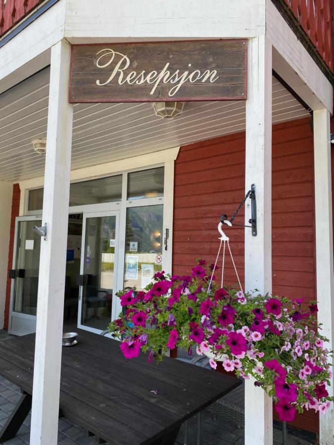 Traedal Hotel Sunndalsøra Exteriör bild